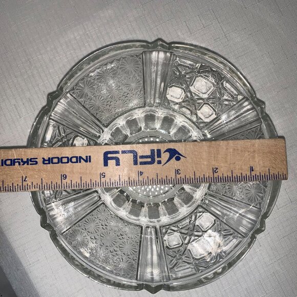 Vintage Clear Glass Serving Bowl Intricate Cut Starburst & Geometric Patterns - Picture 7 of 7